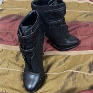Black Heeled Boots Chunky Straps